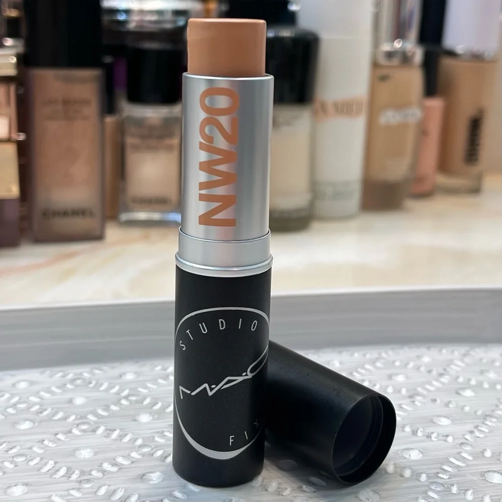 VAULTED ~ MAC ~ ‘NW20’ Studio Fix Soft Matte Foundation Stick ~ FS ~ RARE & HTF
